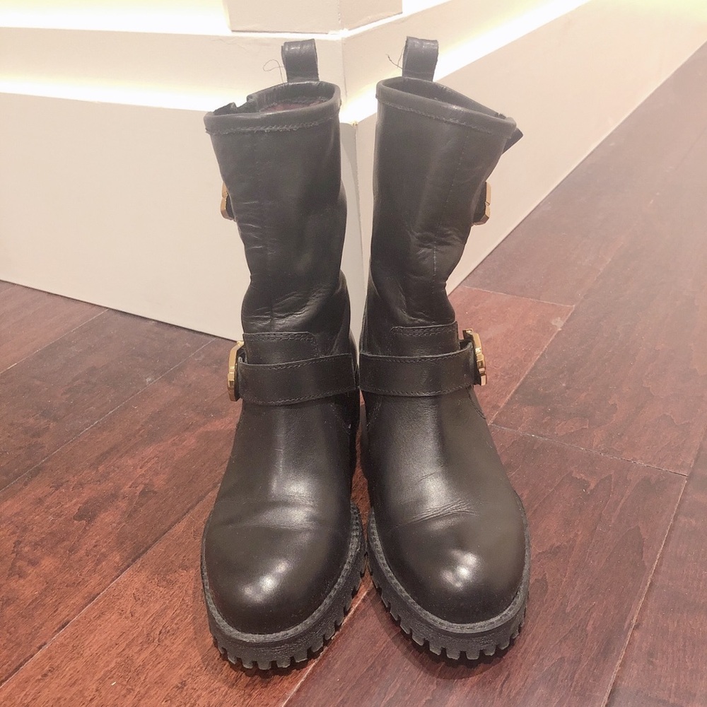 Cowhide boots